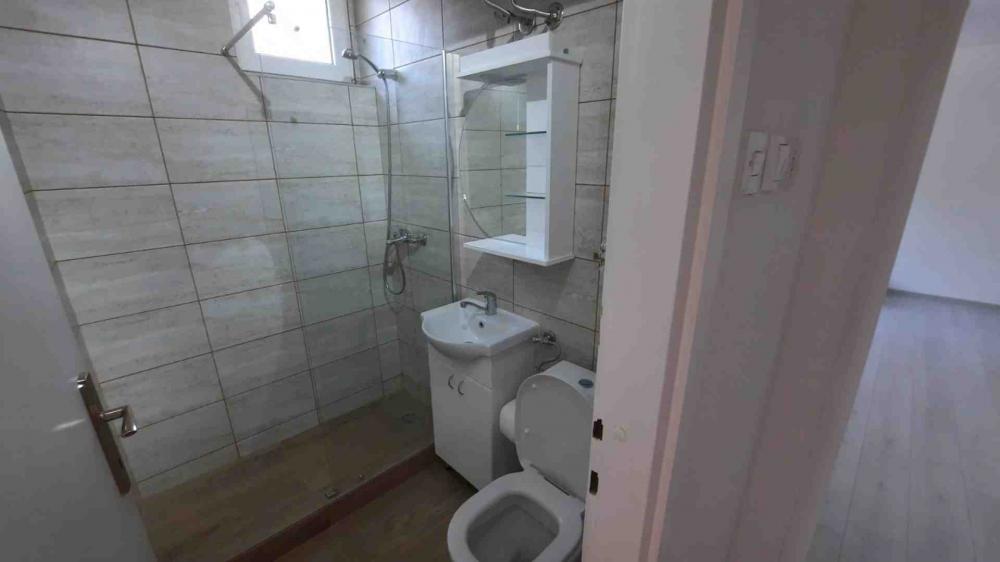 Slika 6 - Petra Jovovića, Dvoiposoban stan za izdavanje, 48m2, 450€