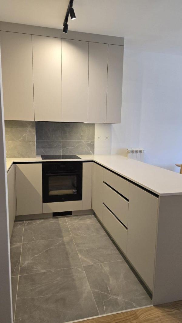 Slika 6 - Tadije Sondermajera, Dvosoban stan za izdavanje, 58m2, 1.200€