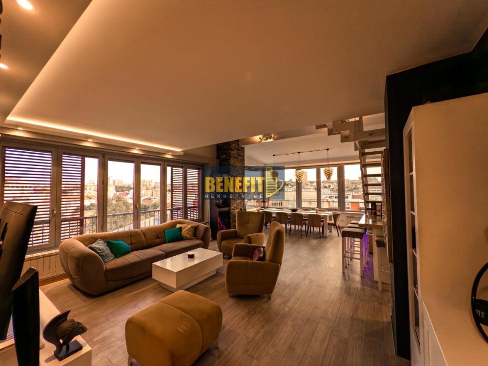 Slika 1 - Četvorosoban stan na prodaju, 187m2, 755.000€