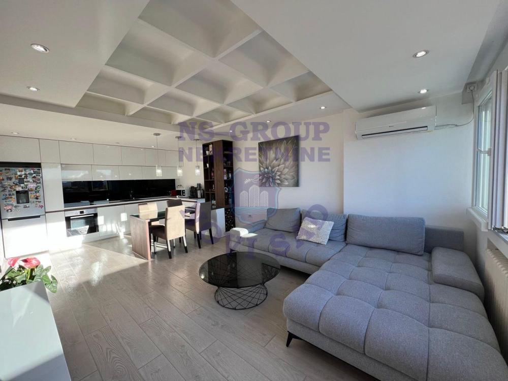 Glavna slika -Četvorosoban stan na prodaju, 75m2, 231.750€