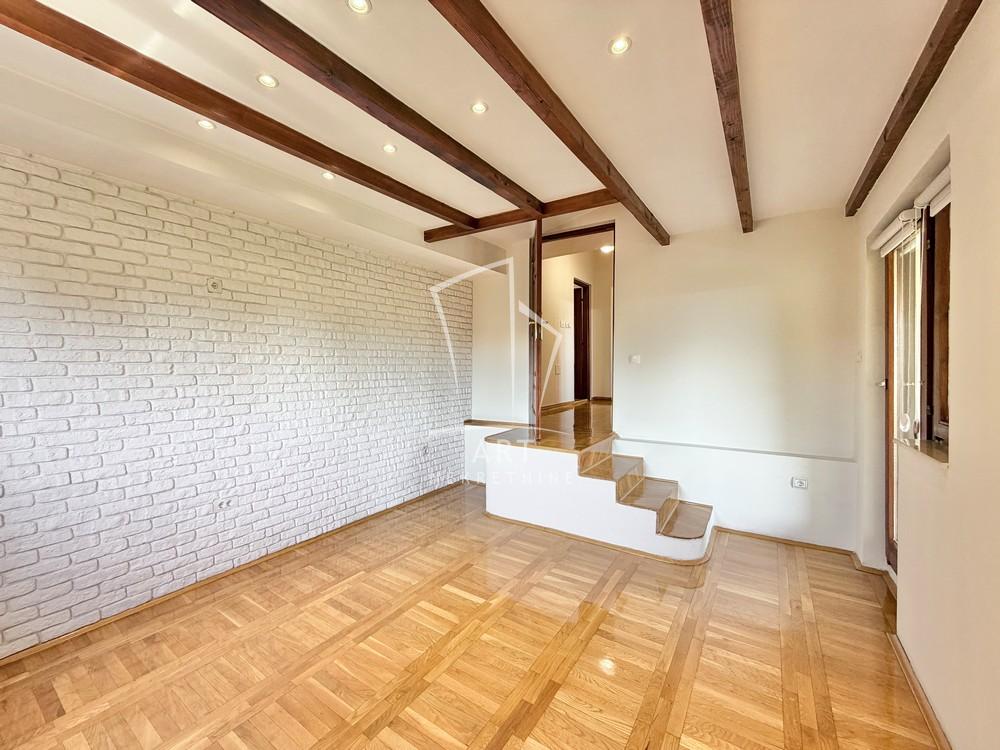 Slika 5 - Ružićeva, Petosoban stan za izdavanje, 197m2, 1.800€