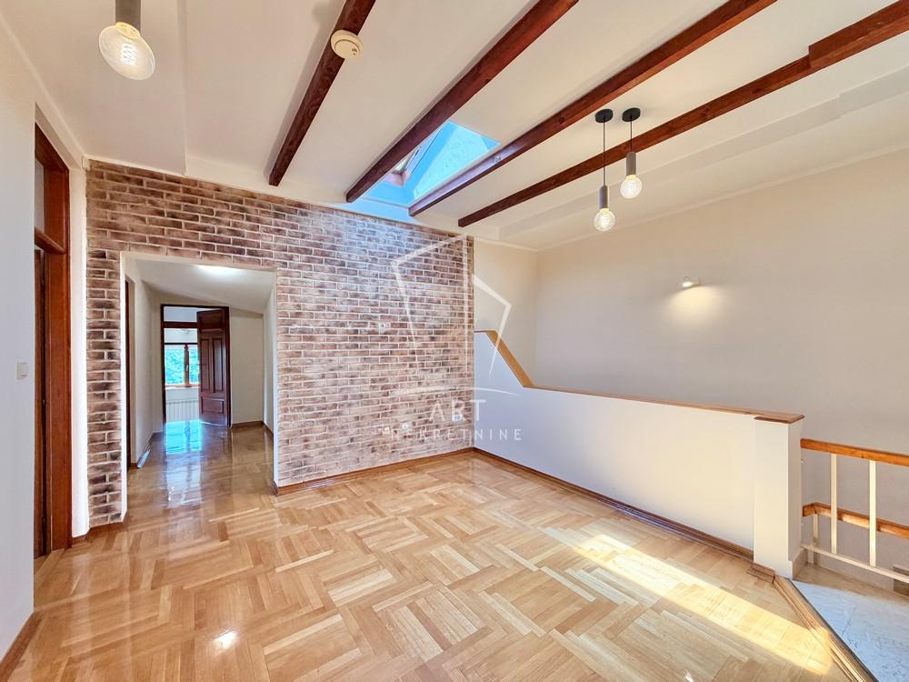 Slika 6 - Ružićeva, Petosoban stan za izdavanje, 197m2, 1.800€