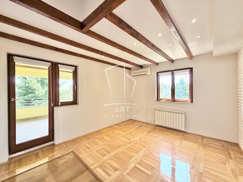 Glavna slika -Ružićeva, Petosoban stan za izdavanje, 197m2, 1.800€