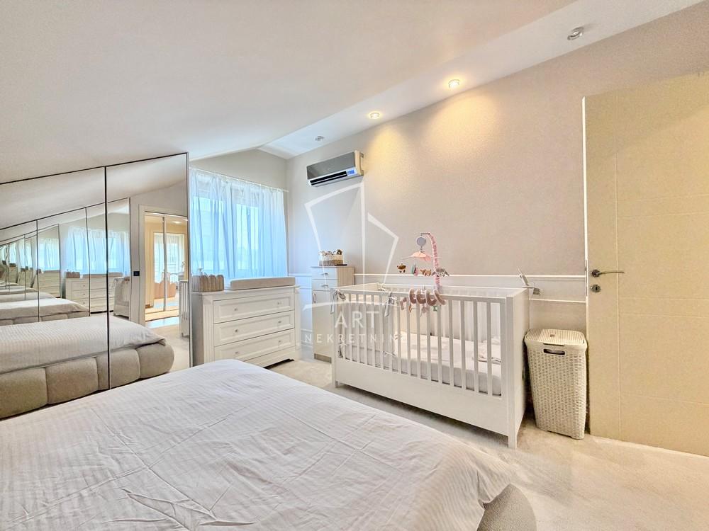 Slika 5 - Pivljanina Baja, Četvorosoban stan na prodaju, 103m2, 490.000€