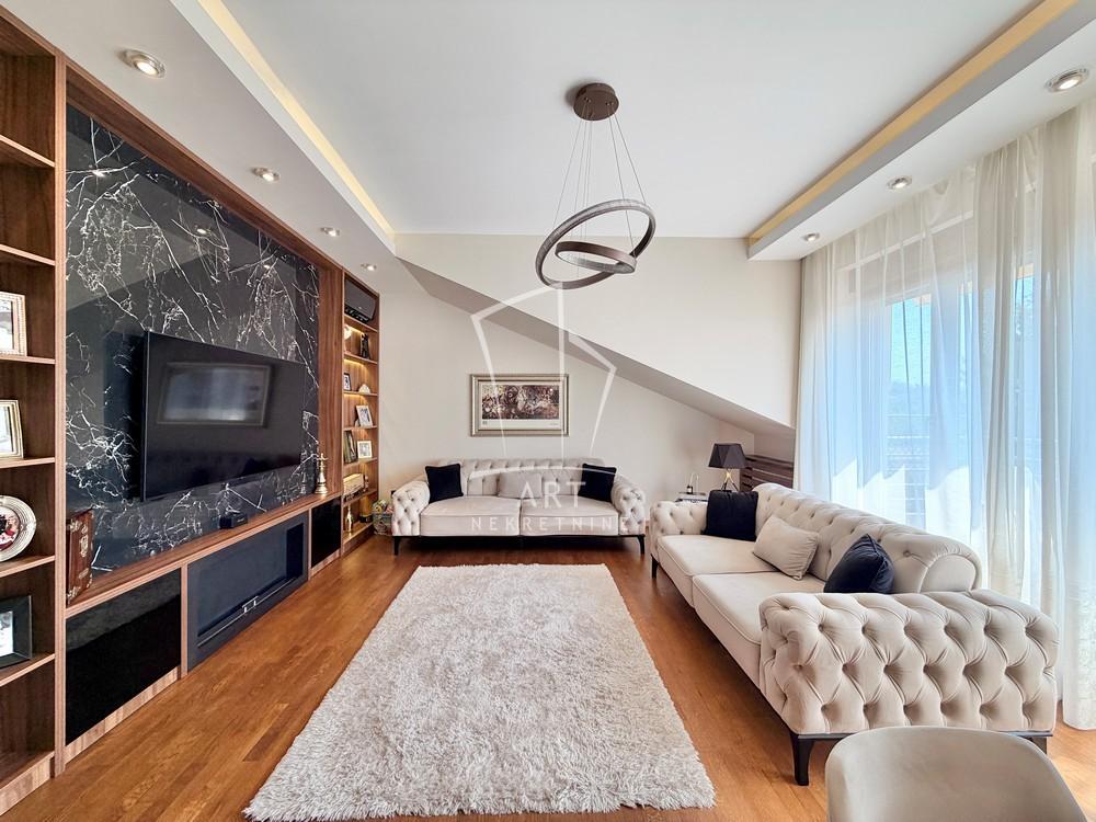 Glavna slika -Pivljanina Baja, Četvorosoban stan na prodaju, 103m2, 490.000€