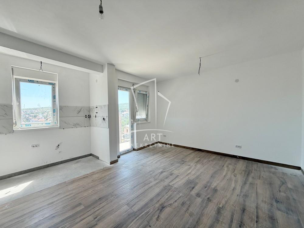 Glavna slika -Milana Rakića, Troiposoban stan na prodaju, 70m2, 140.000€