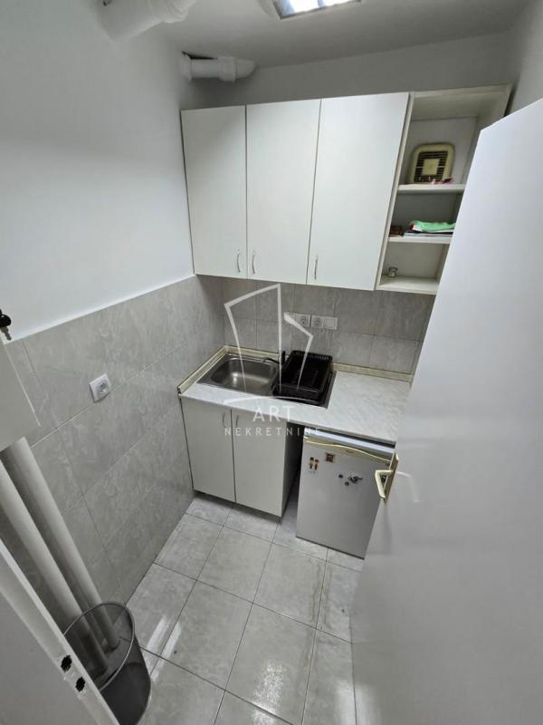 Slika 8 - Nebojšina,  Lokal za izdavanje, 53m2, 650€
