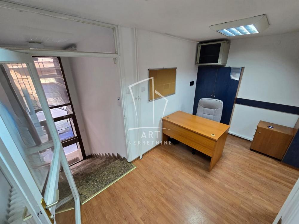 Slika 3 - Nebojšina,  Lokal za izdavanje, 53m2, 650€