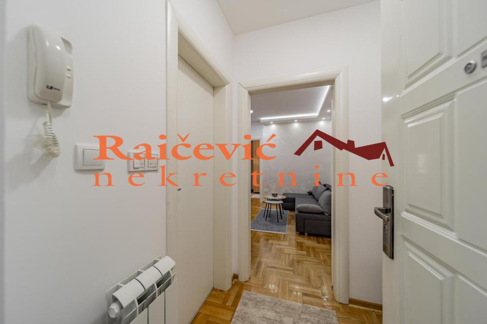 Slika 8 - Gordane Kosanovic, Jednoiposoban stan za izdavanje, 30m2, 350€
