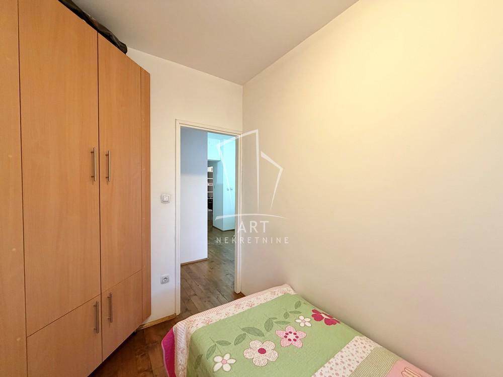 Slika 8 - Bulevar Despota Stefana, Trosoban stan na prodaju, 80m2, 450.000€