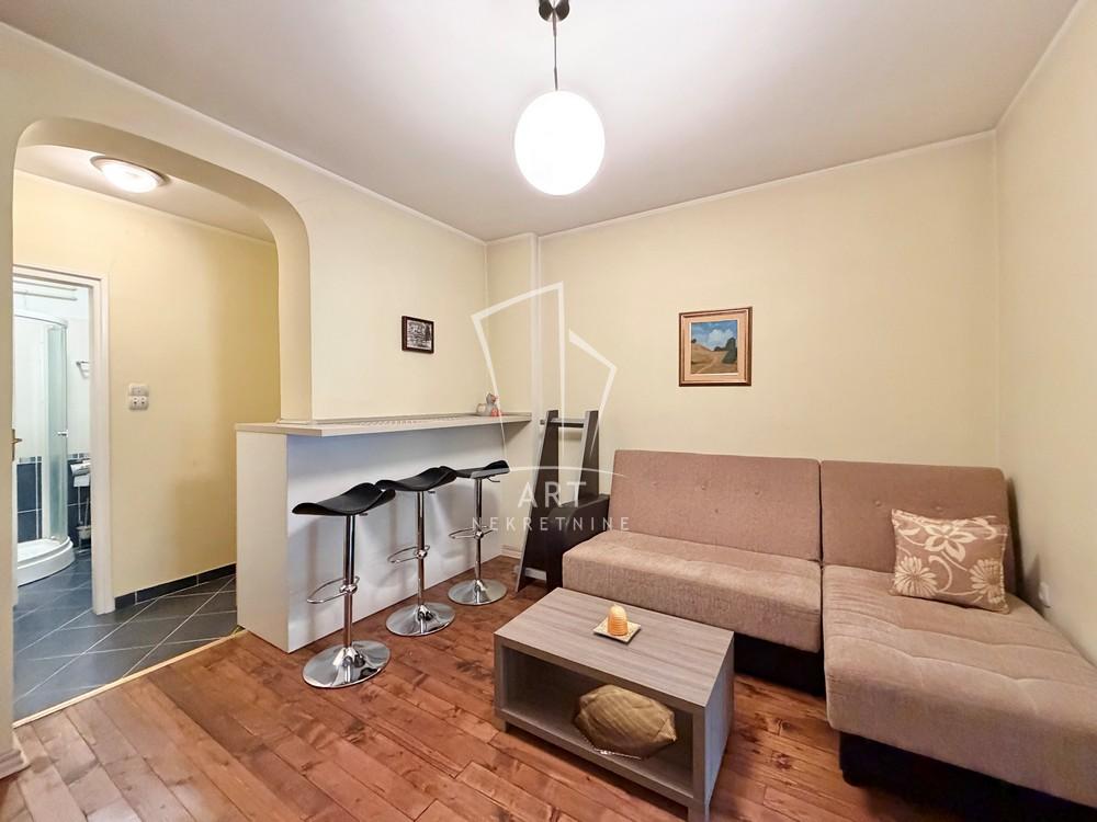 Slika 10 - Bulevar Despota Stefana, Trosoban stan na prodaju, 80m2, 450.000€
