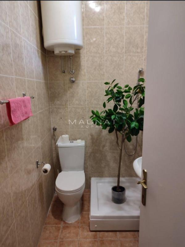 Slika 3 - Dubrovačka,  Lokal za izdavanje, 25m2, 400€
