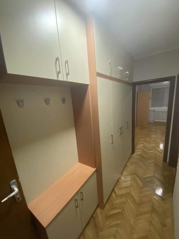 Slika 1 - Jednoiposoban stan za izdavanje, 37m2, 399€