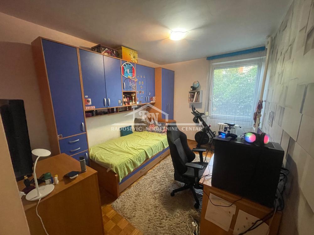 Slika 8 - Bratstva i jedinstva, Trosoban stan na prodaju, 70m2, 154.000€