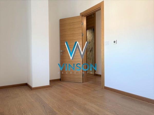 Slika 8 - Pavla Stamatovića, Četvorosoban stan na prodaju, 156m2, 566.500€