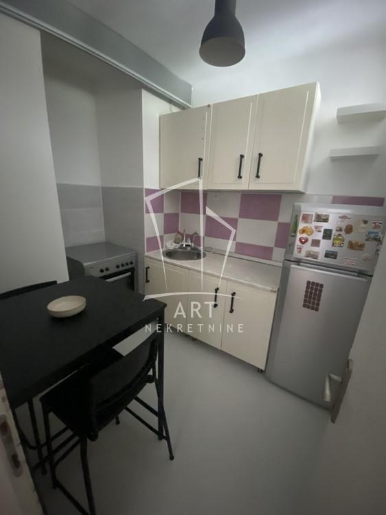 Slika 3 - Bulevar Mihajla Pupina, Dvosoban stan za izdavanje, 37m2, 650€