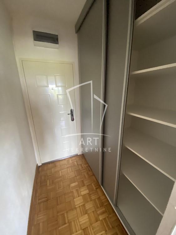 Slika 6 - Bulevar Mihajla Pupina, Dvosoban stan za izdavanje, 37m2, 650€