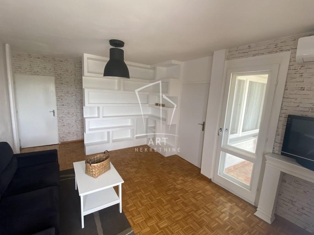 Slika 1 - Bulevar Mihajla Pupina, Dvosoban stan za izdavanje, 37m2, 650€