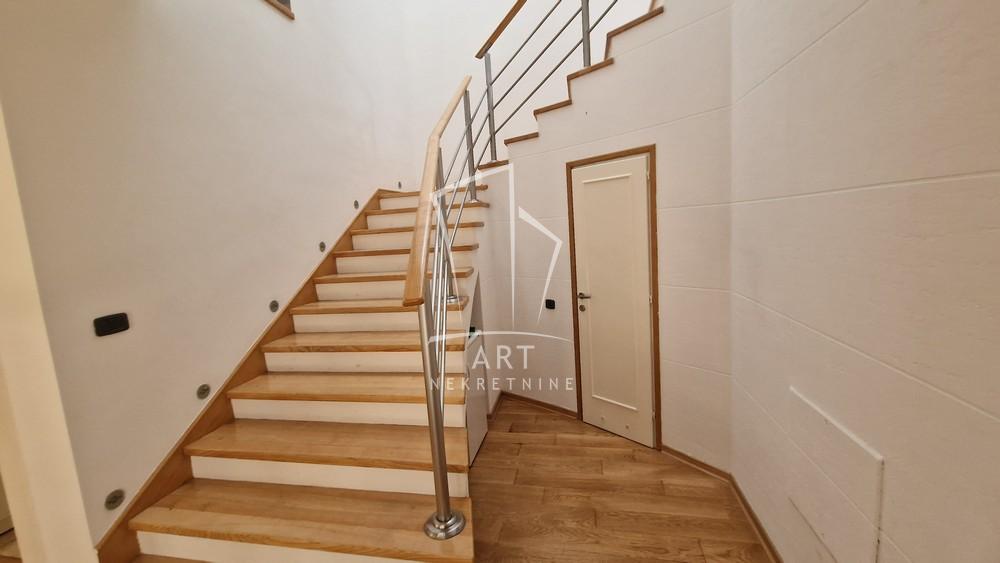 Slika 7 - Geteova,  Kuća za izdavanje, 227m2, 2.200€