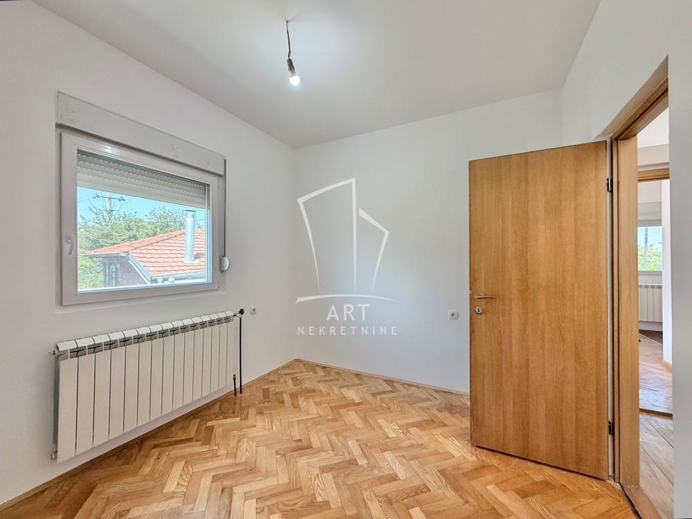 Slika 9 - Železnička, Kuća za izdavanje, 50m2, 500€