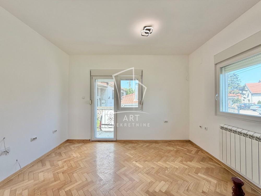 Slika 1 - Železnička, Kuća za izdavanje, 50m2, 500€
