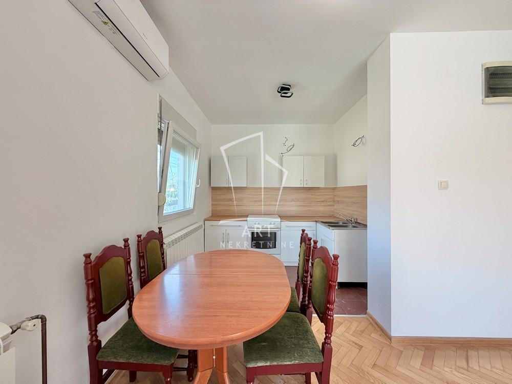 Slika 4 - Železnička, Kuća za izdavanje, 50m2, 500€