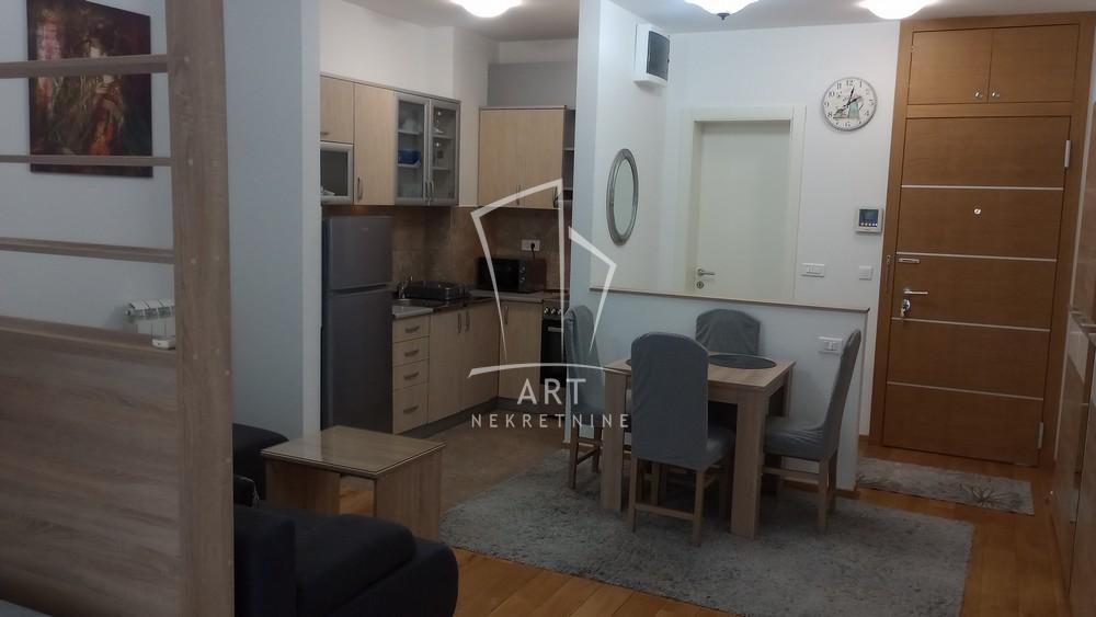Slika 1 - Stanoja Glavaša, Dvosoban stan za izdavanje, 44m2, 750€