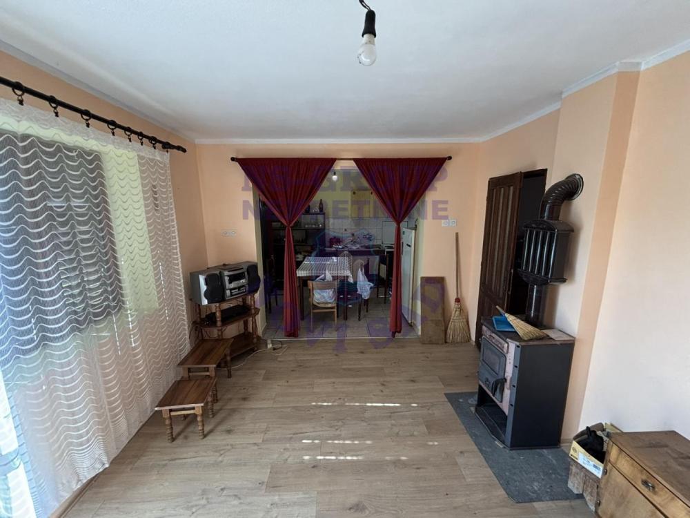 Slika 2 -  Kuća na prodaju, 280m2, 154.500€