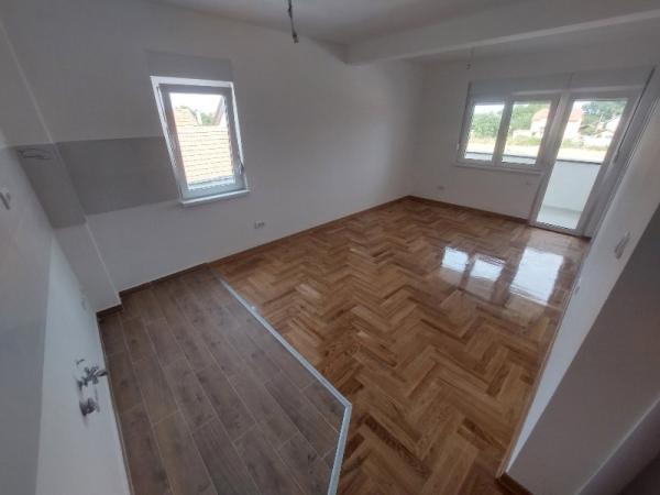Slika 1 - Beogradska, Jednoiposoban stan na prodaju, 94m2, 125.000€