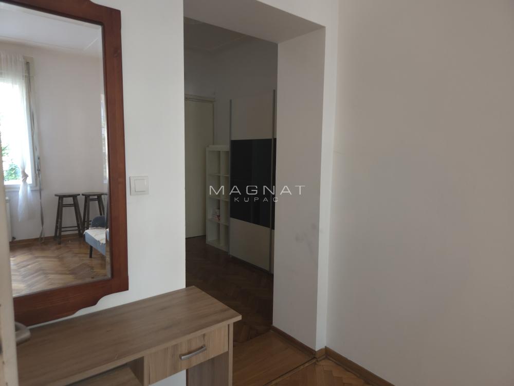 Slika 9 - Cara Uroša, Trosoban stan na prodaju, 67m2, 325.000€