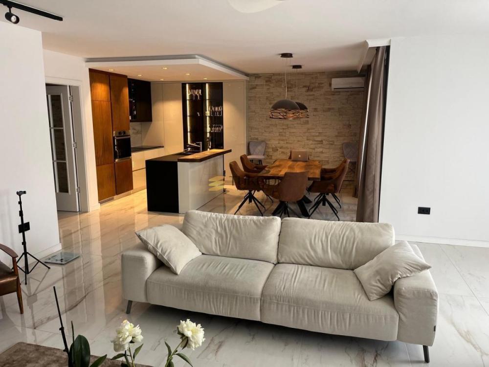 Slika 1 - Četvorosoban stan na prodaju, 130m2, 410.000€