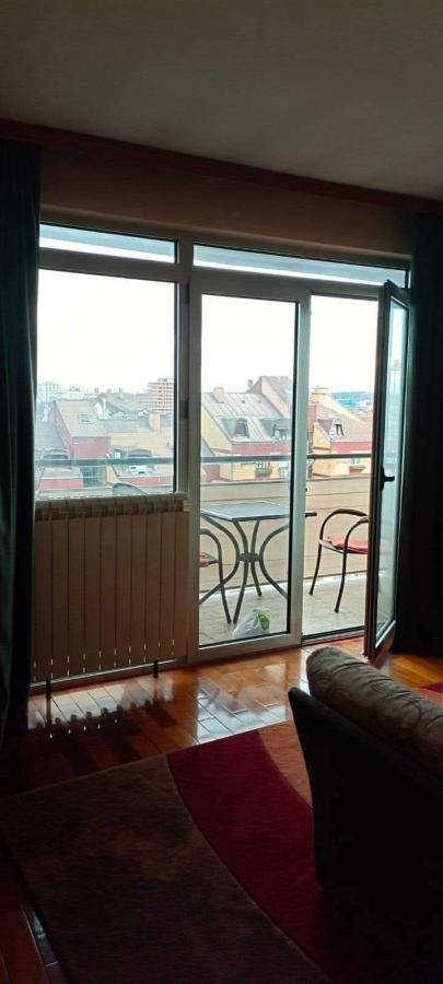Slika 1 - Dvosoban stan za izdavanje, 52m2, 400€