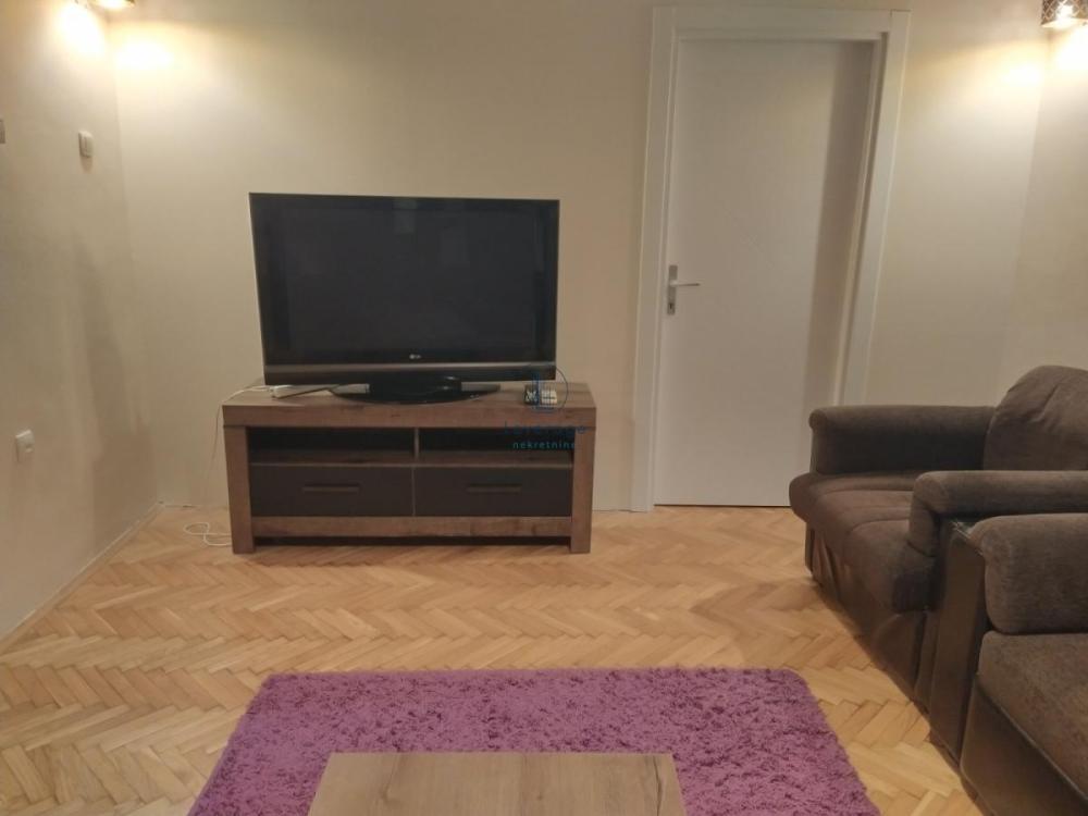 Slika 1 - Učitelja Miloša Jankovića, Trosoban stan za izdavanje, 60m2, 600€