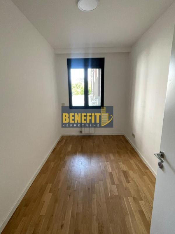 Slika 1 - Trosoban stan za izdavanje, 69m2, 690€