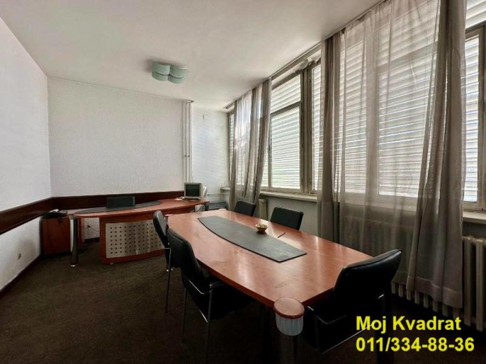 Slika 6 -  Lokal za izdavanje, 112m2, 1.700€