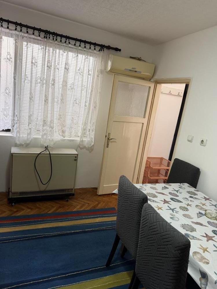 Slika 2 -  Kuća za izdavanje, 50m2