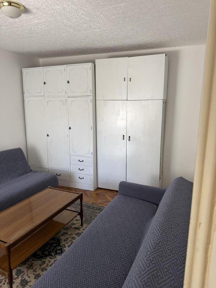 Slika 8 -  Kuća za izdavanje, 50m2