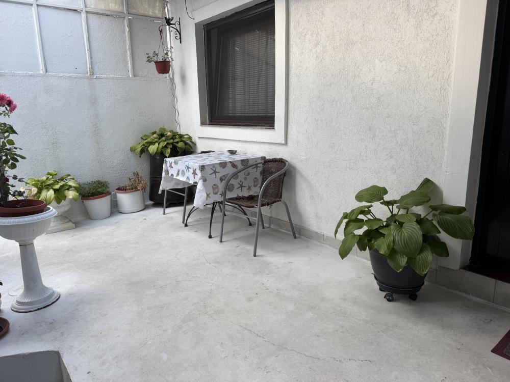 Glavna slika - Kuća za izdavanje, 50m2