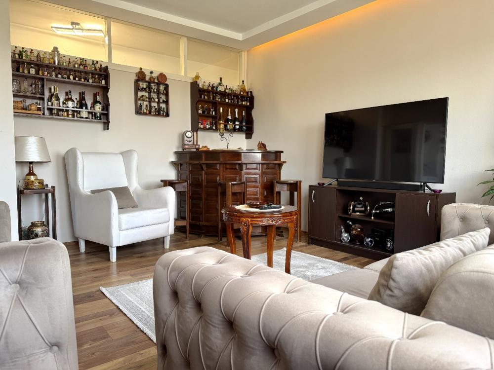 Slika 1 - Kneza Višeslava, Četvorosoban stan na prodaju, 93m2, 340.000€