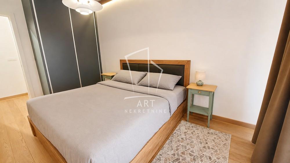 Slika 1 - Tadije Sondermajera, Trosoban stan za izdavanje, 130m2, 2.200€
