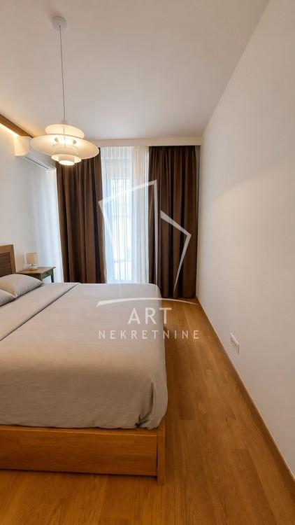 Slika 2 - Tadije Sondermajera, Trosoban stan za izdavanje, 130m2, 2.200€