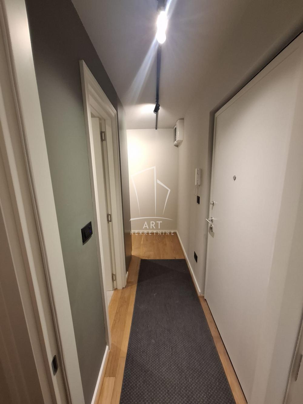 Slika 8 - Šumatovačka, Dvosoban stan za izdavanje, 45m2, 900€