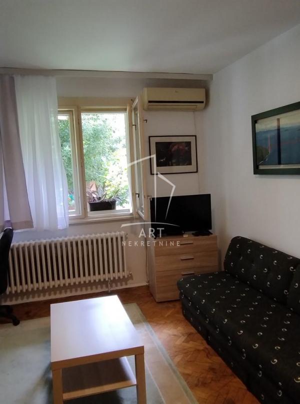 Slika 1 - Limska, Jednosoban stan za izdavanje, 45m2, 400€