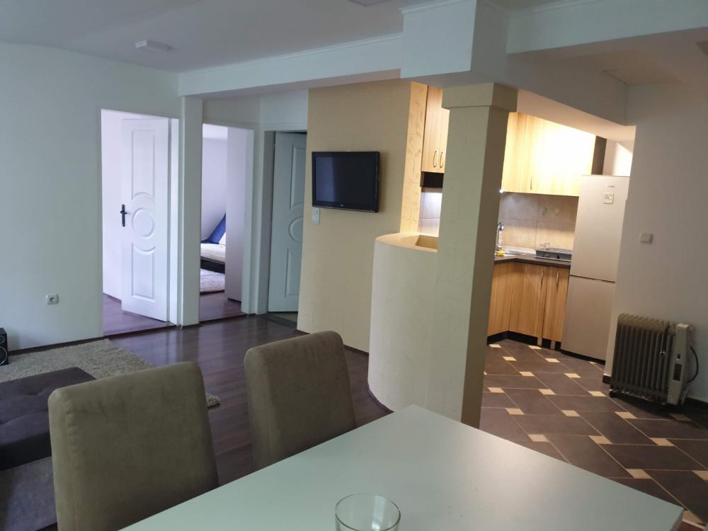 Slika 1 - Filipa Višnjića, Trosoban stan za izdavanje, 70m2, 600€