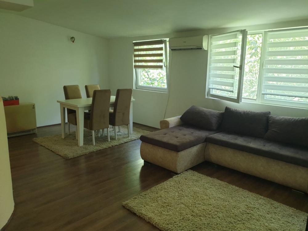 Slika 2 - Filipa Višnjića, Trosoban stan za izdavanje, 70m2, 600€