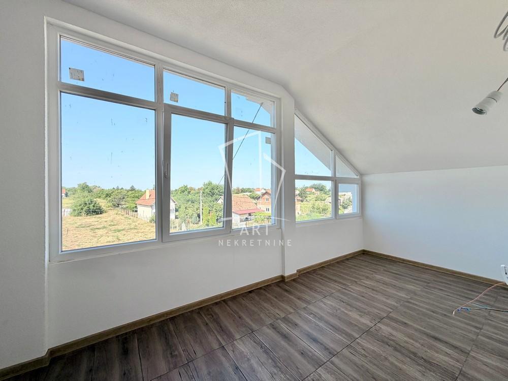 Glavna slika -Maksima Gorkog, Trosoban stan na prodaju, 63m2, 120.000€