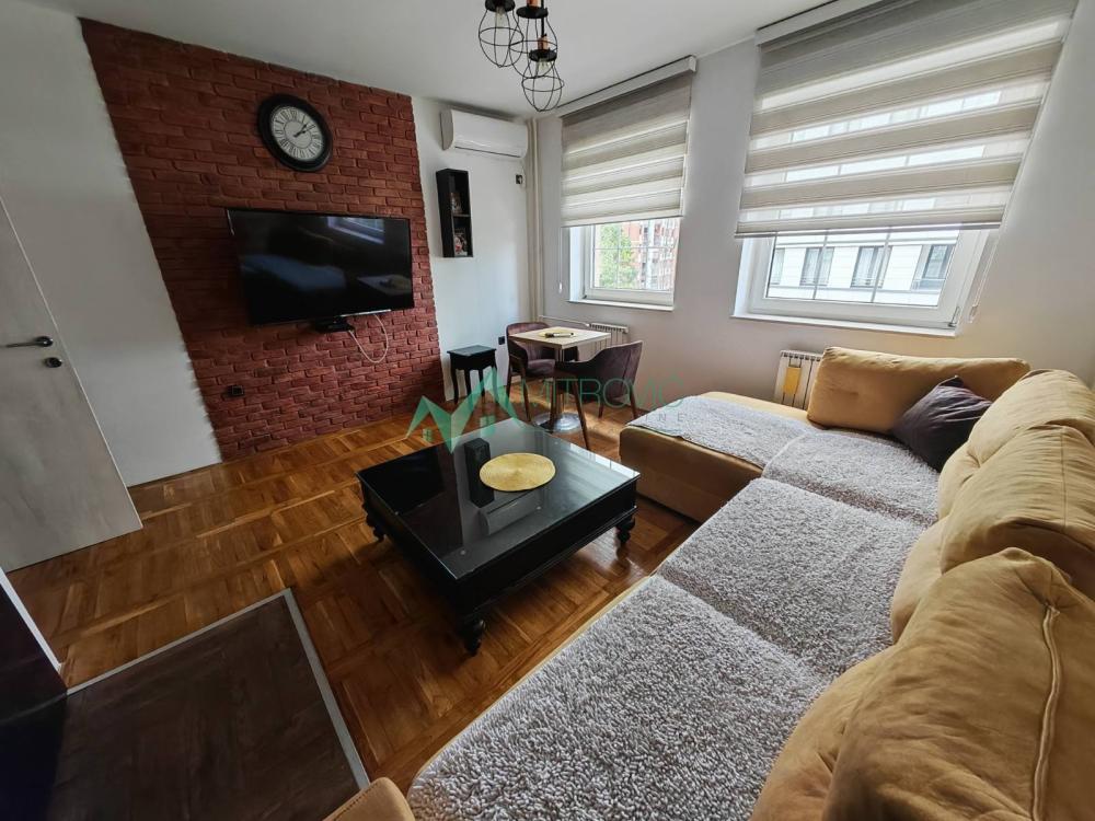 Glavna slika - Stan za izdavanje, 26m2, 300€