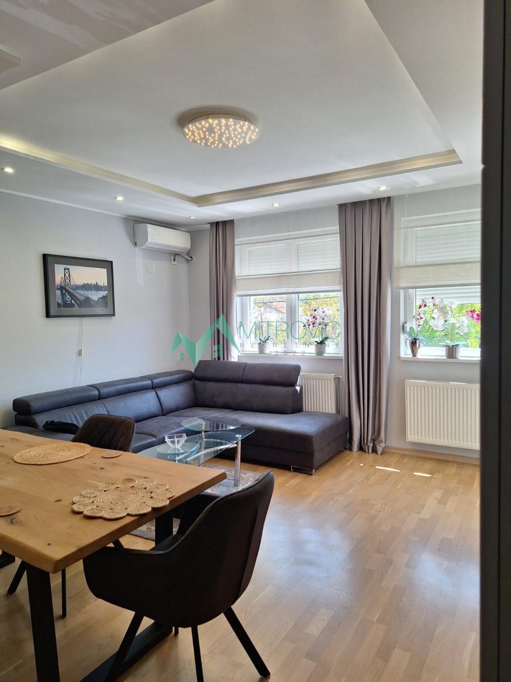Glavna slika -Trosoban stan na prodaju, 74m2, 190.000€