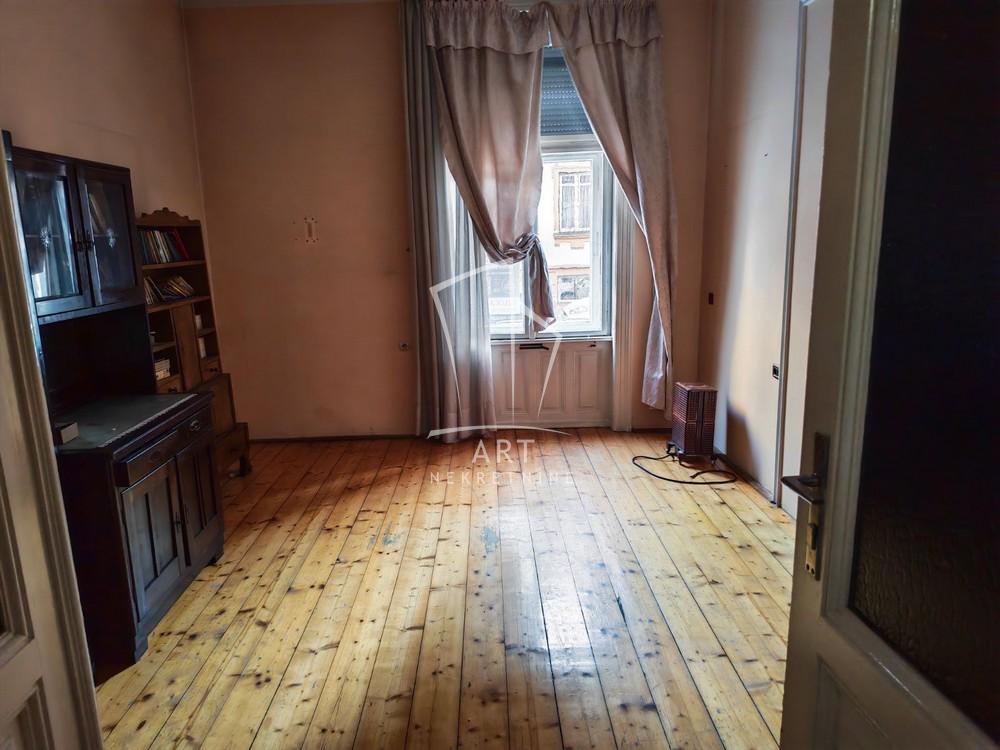 Slika 4 - Svetogorska, Stan za izdavanje, 184m2, 2.500€