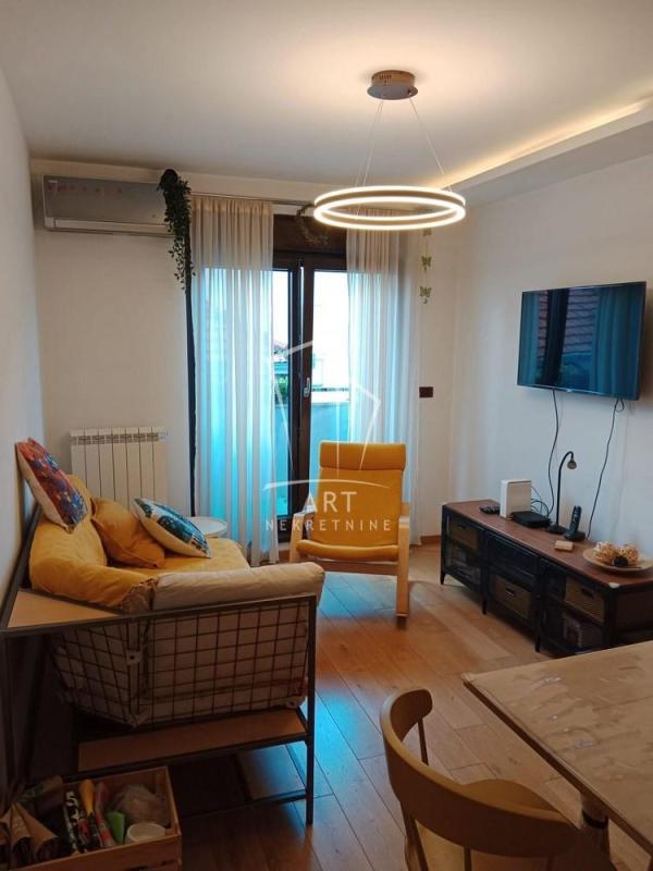 Slika 1 - Matoševa, Jednoiposoban stan za izdavanje, 33m2, 420€
